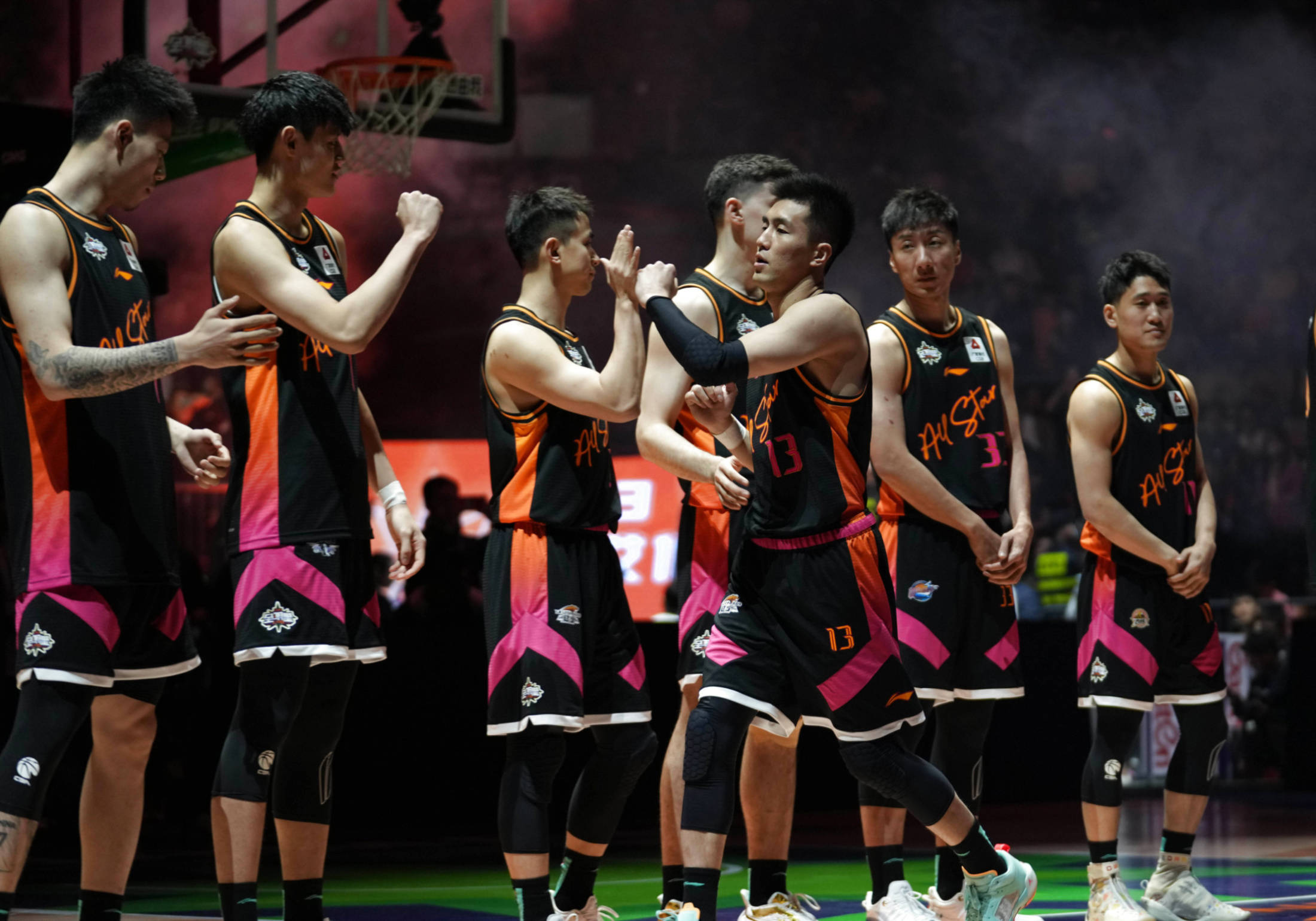 昔日CBA巨星加盟外援联赛，重燃篮球梦想