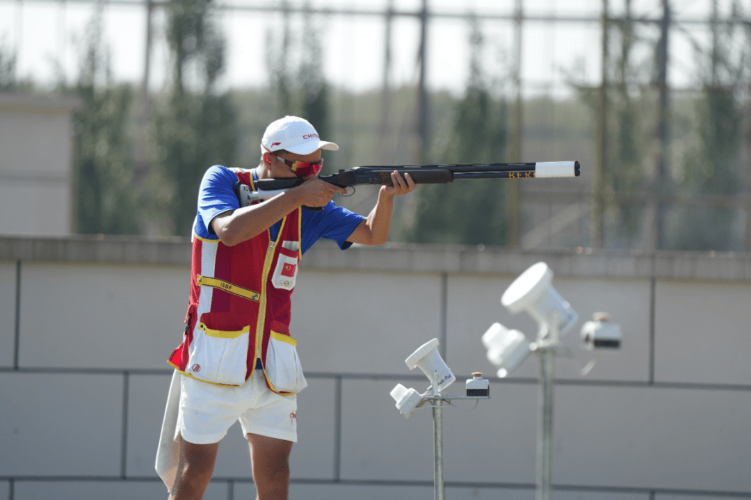 中国运动员在射击赛场上取得好成绩